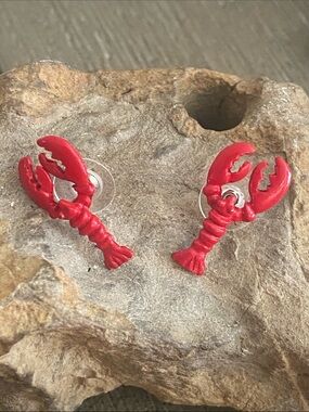5/$10❤️❤️❤️NEW Sweet RED Lobster Post Pierced Earrings